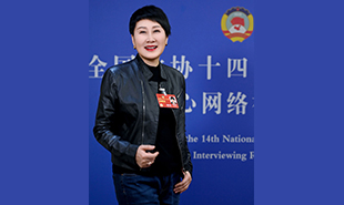 全國政協(xié)委員，中國國家話劇院一級演員張凱麗